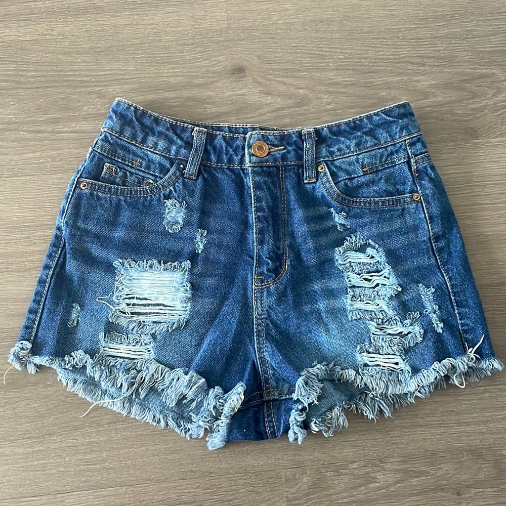 Urban Planet: Refuge Chelsea Ultra High-rise Dark Wash Distressed Jean Short